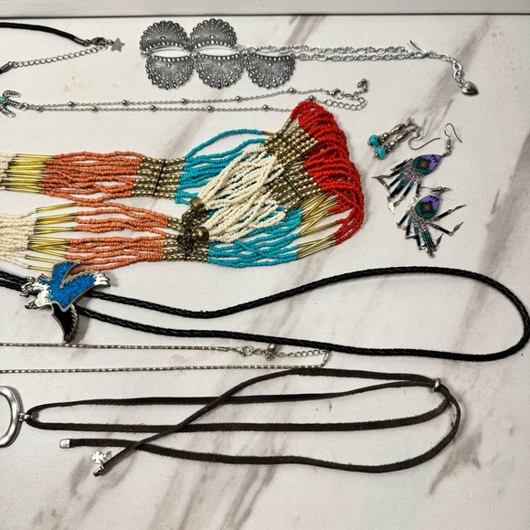 SOUTHWESTERN JEWELRY BUNDLE 26 costume pieces Necklace-Bracelets-Rings-Earrings - Picture 16 of 16
